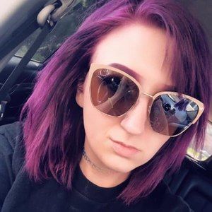 Meet your Posher, Dayna